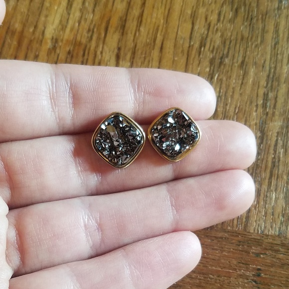NWOT Black & Gold Druzy Studs - Picture 8 of 9